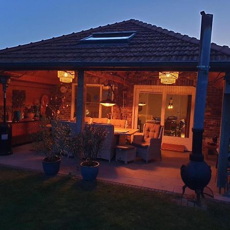 B&B Achterom Thorn Exterior foto